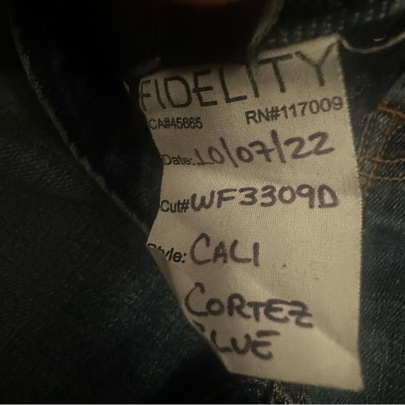 Fidelity Los Angeles Cali Straight Cuff with Rhinestones Size 26  NWT - Picture 7 of 7